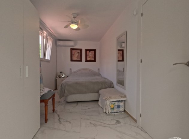 Herverkoop - Rijwoning - Torrevieja - Acequion