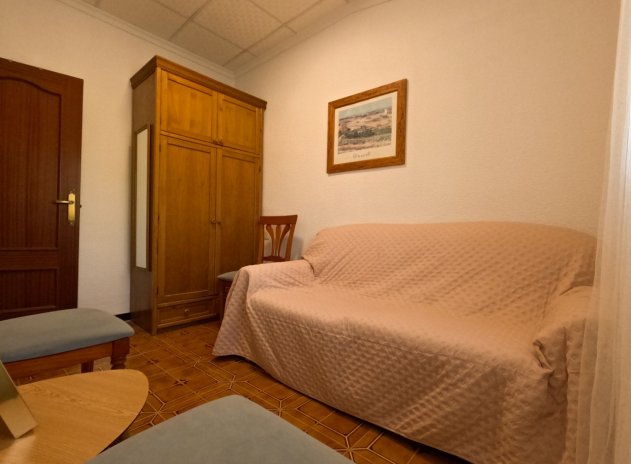 Herverkoop - Rijwoning - Torrevieja - Acequion