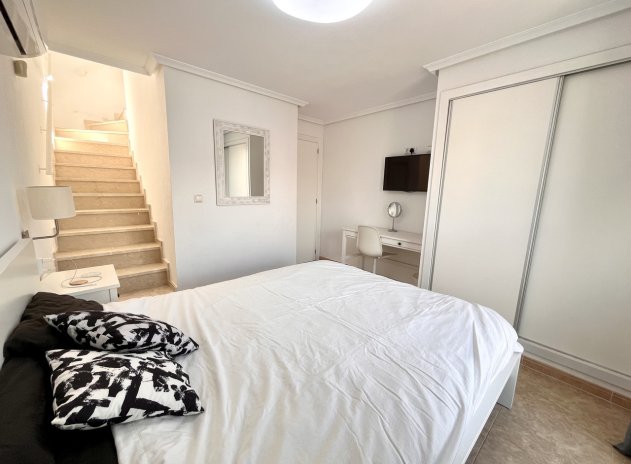 Revente - Maison mitoyenne - La Mata