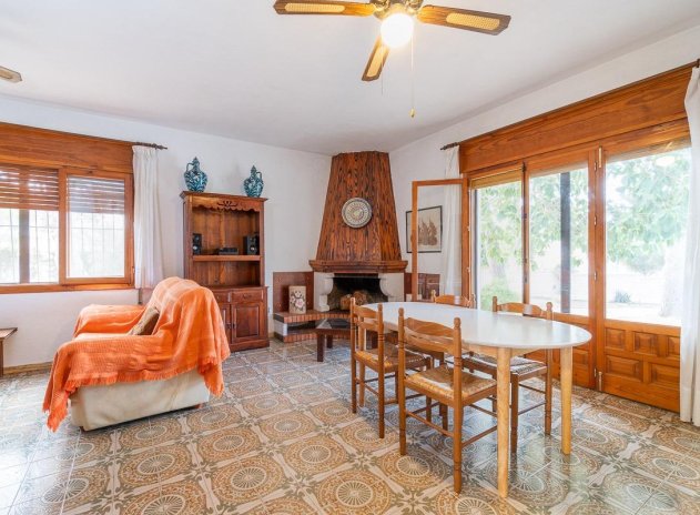 Resale - Villa * - Pilar de la Horadada * - Pinar de Campoverde