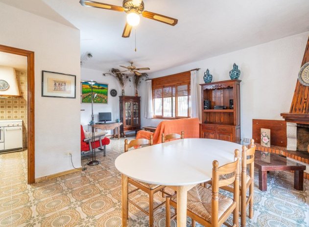 Resale - Villa * - Pilar de la Horadada * - Pinar de Campoverde