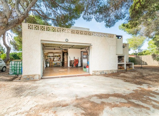 Resale - Villa * - Pilar de la Horadada * - Pinar de Campoverde