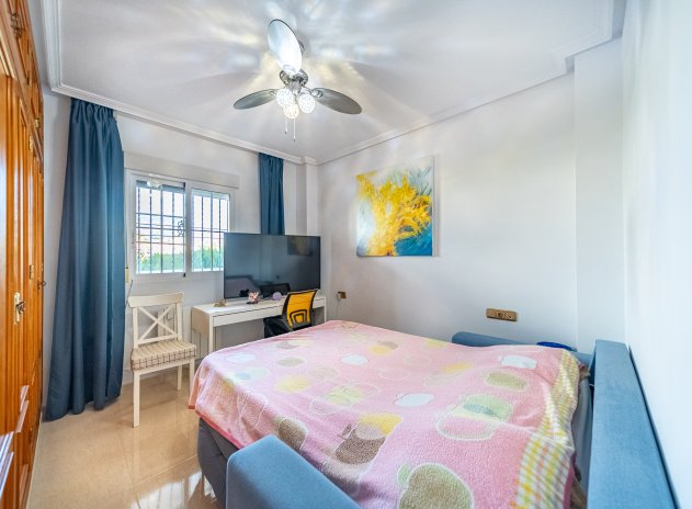 Resale - Apartment / Flat * - Orihuela Costa - Lomas de Cabo Roig *