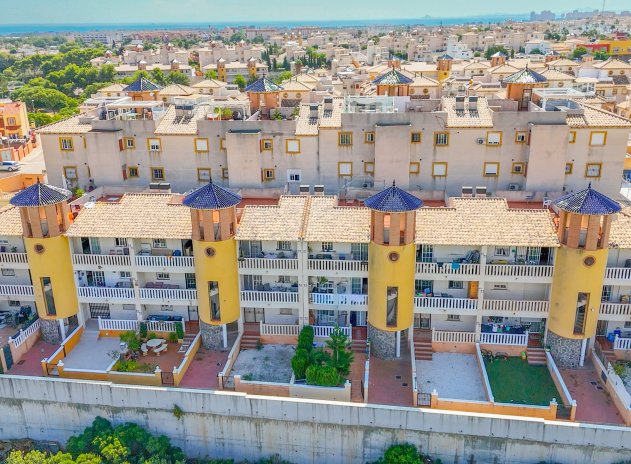 Resale - Apartment / Flat * - Orihuela Costa - Lomas de Cabo Roig *