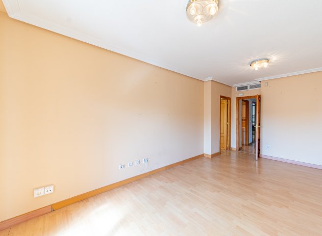 Herverkoop - Appartement - Torrevieja - Puerto