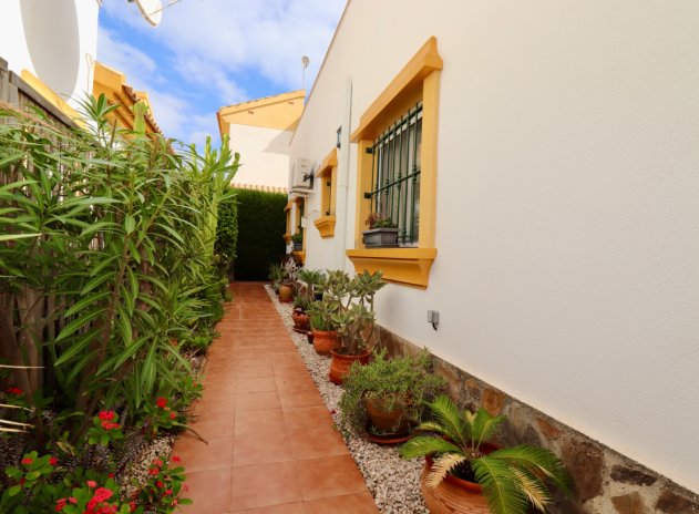 Reventa - Villa - Guardamar del Segura - El Raso