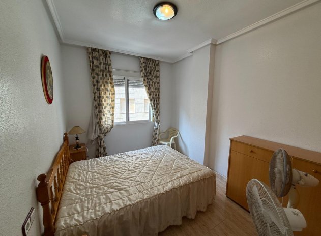 Resale - Apartment / Flat * - Torrevieja - Torrevieja *