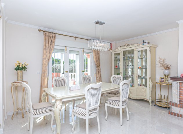 Revente - Villa - Campoamor