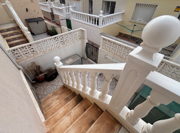 Herverkoop - Rijwoning - Benijofar - Monte Azul