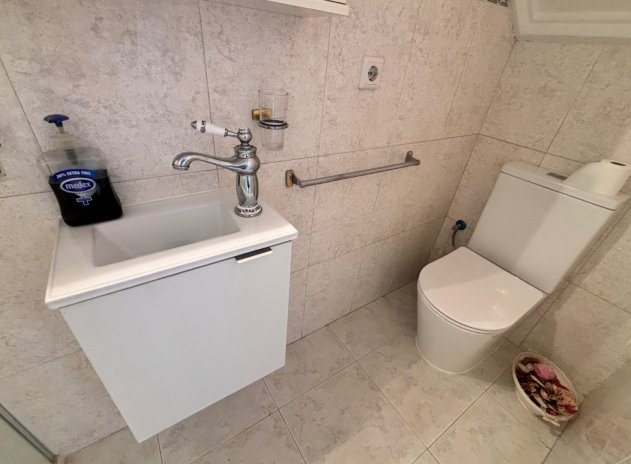 Herverkoop - Rijwoning - Benijofar - Monte Azul