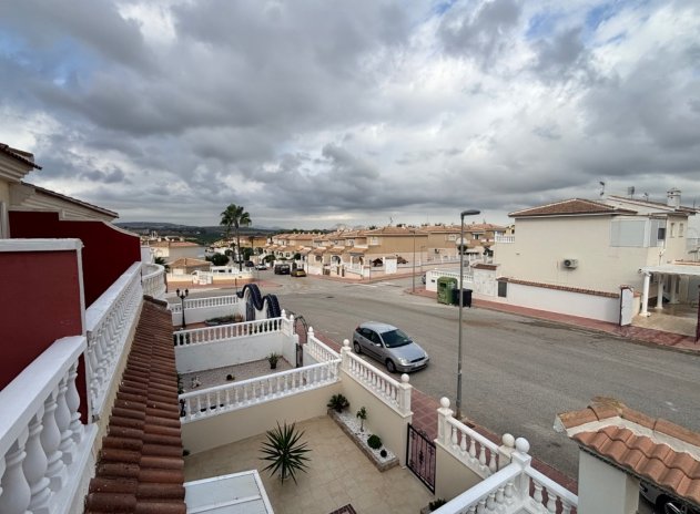 Herverkoop - Rijwoning - Benijofar - Monte Azul