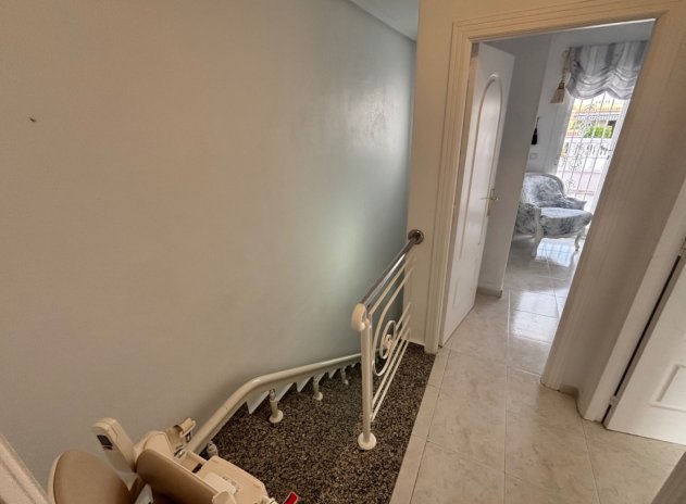 Herverkoop - Rijwoning - Benijofar - Monte Azul