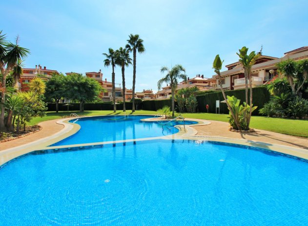 Resale - Apartment / Flat * - Playa Flamenca - Playa Flamenca *