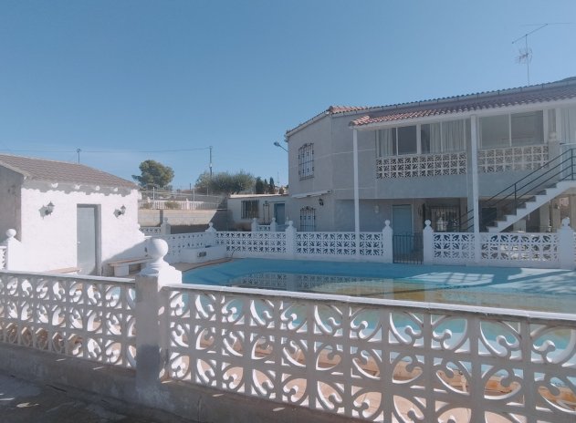 Resale - Villa * - Crevillente - Crevillente *