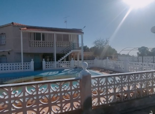 Resale - Villa * - Crevillente - Crevillente *