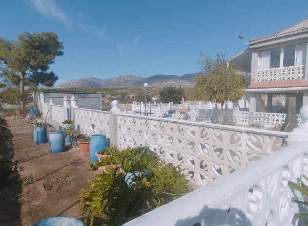 Resale - Villa * - Crevillente - Crevillente *