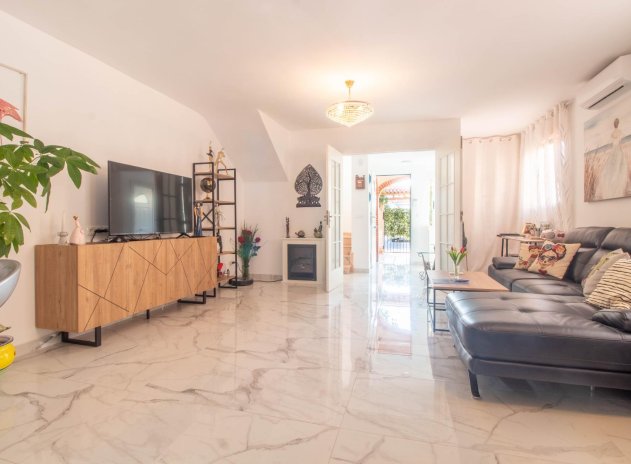 Herverkoop - Rijwoning - Torrevieja - Acequion