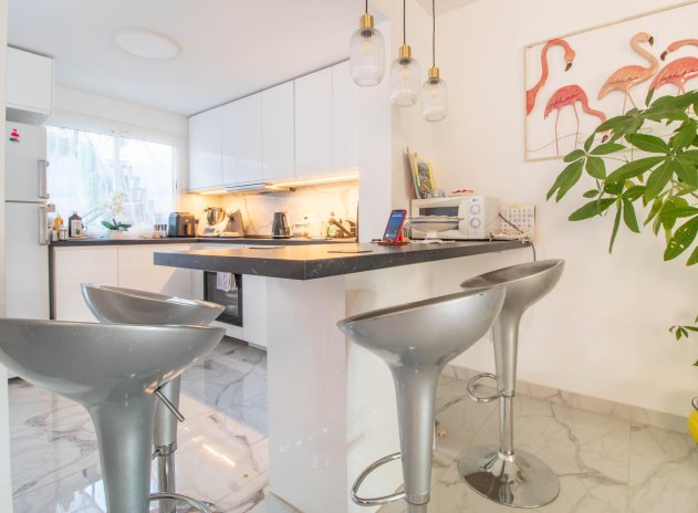 Herverkoop - Rijwoning - Torrevieja - Acequion