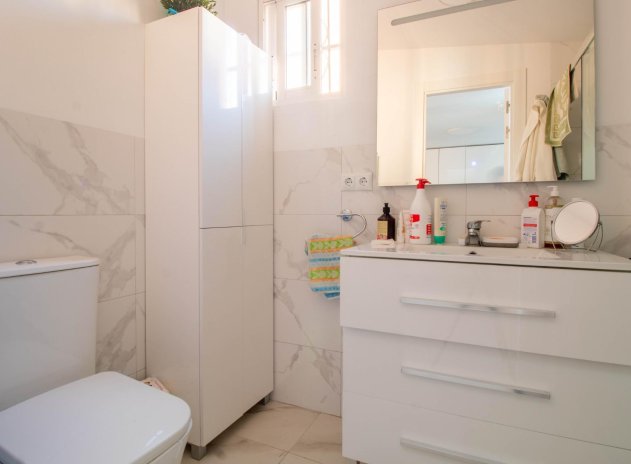 Herverkoop - Rijwoning - Torrevieja - Acequion