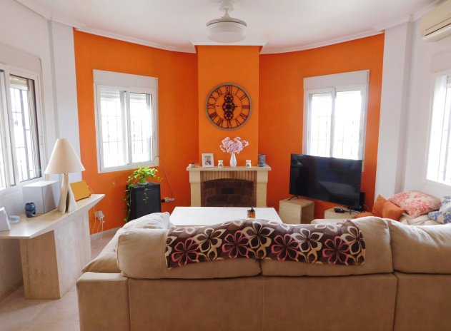 Herverkoop - Villa - Bigastro