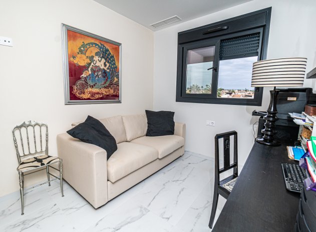 Reventa - Apartamento / Piso - Playa Flamenca