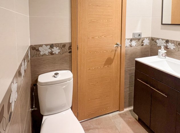 Reventa - Apartamento / Piso - Playa Del Cura - Torrevieja