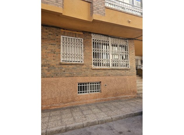 Reventa - Apartamento / Piso - Playa Del Cura - Torrevieja