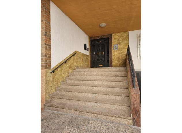 Reventa - Apartamento / Piso - Playa Del Cura - Torrevieja