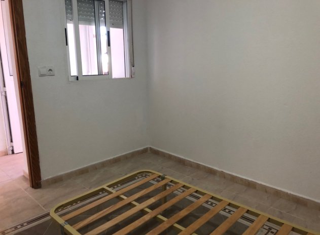 Reventa - Casa adosada - San Miguel de Salinas