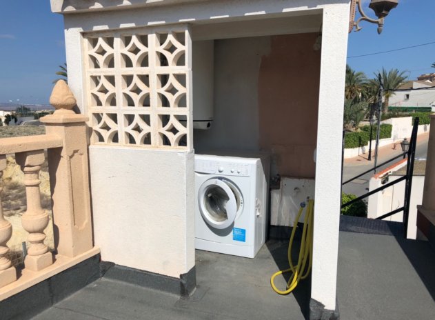 Reventa - Casa adosada - San Miguel de Salinas