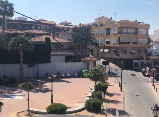 Reventa - Casa adosada - San Miguel de Salinas