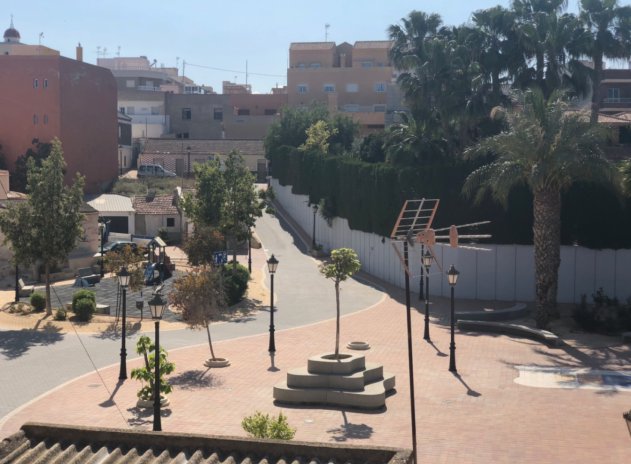 Reventa - Casa adosada - San Miguel de Salinas