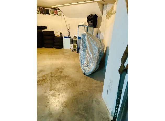 Resale - Parking space * - Torrevieja - La Mata *