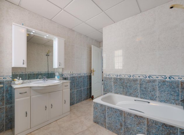 Herverkoop - Appartement - Torrevieja - Acequion