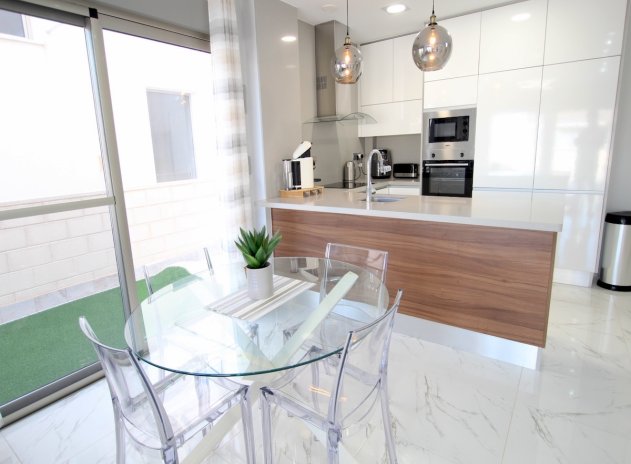 Wiederverkauf - Villa - Villamartin - Villamartín