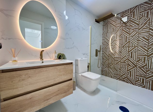 Resale - Apartment / Flat * - Playa Flamenca - Playa Flamenca *