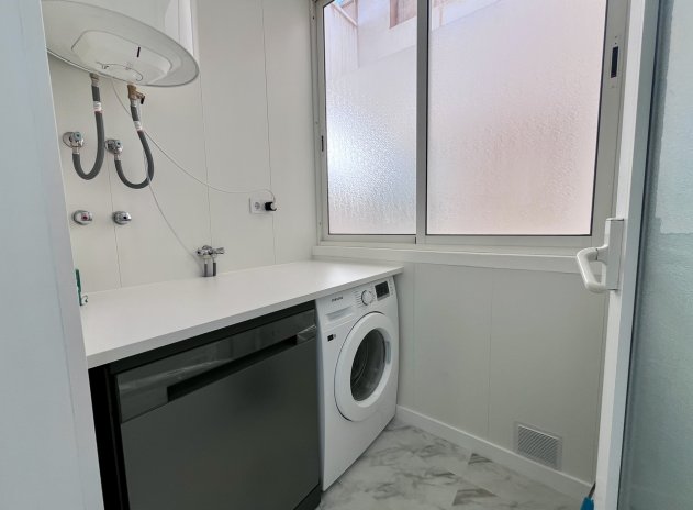 Resale - Apartment / Flat * - Playa Flamenca - Playa Flamenca *