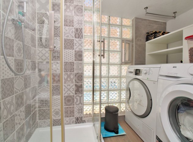 Reventa - Casa adosada - Villamartin - Villamartín