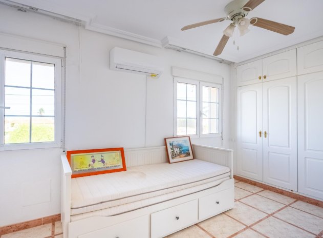 Herverkoop - Villa - Torrevieja - El chaparral