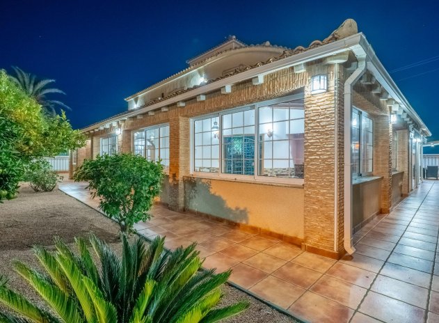 Herverkoop - Villa - Torrevieja - El chaparral