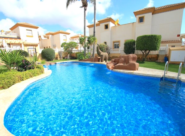 Resale - Townhouse * - Villamartin