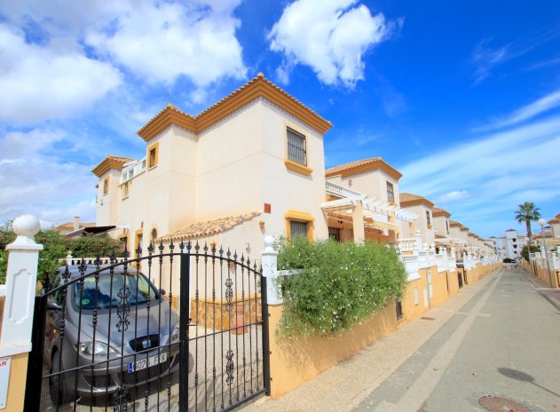 Resale - Townhouse * - Villamartin