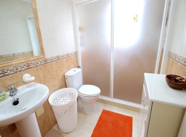 Resale - Townhouse * - Villamartin