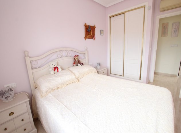 Resale - Townhouse * - Villamartin