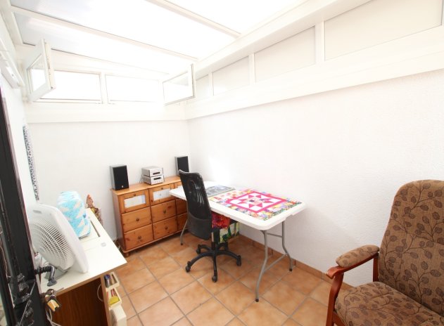 Resale - Townhouse * - Villamartin