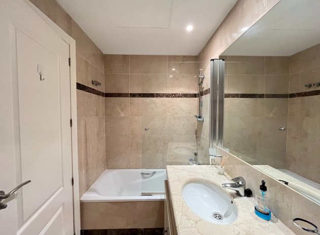 Resale - Apartment / Flat * - Los Alcazares - Los Narejos *