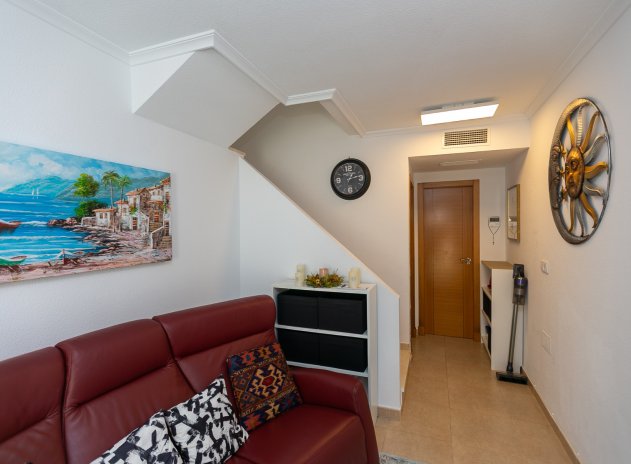 Reventa - Casa adosada - Guardamar del Segura