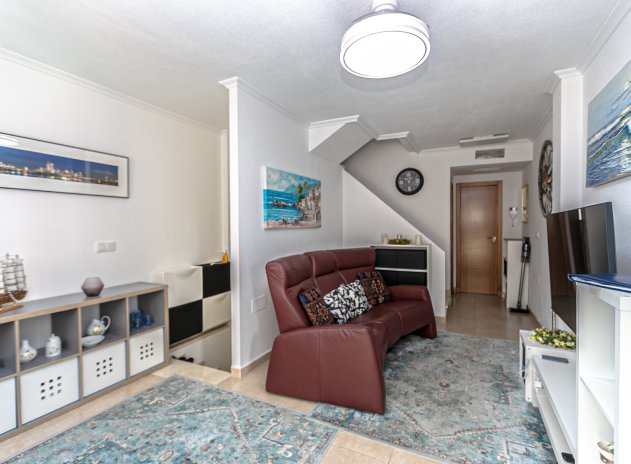 Reventa - Casa adosada - Guardamar del Segura