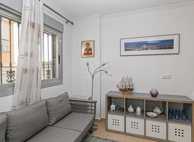 Reventa - Casa adosada - Guardamar del Segura