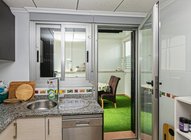 Reventa - Casa adosada - Guardamar del Segura